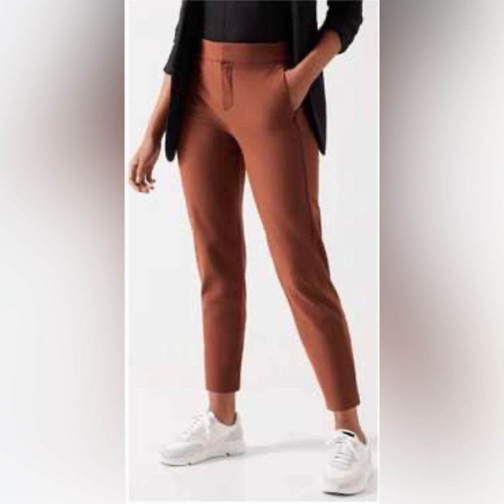 NWOT Athleta stellar trousers Slim Ponte Ankle Pants in Ancient Mahogany size 4